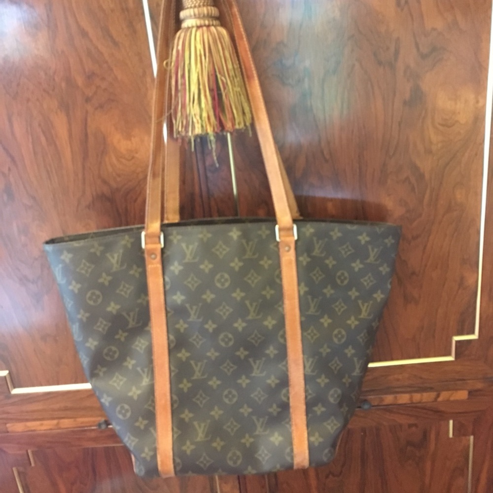 Louis Vuitton Large Shoulder Tote